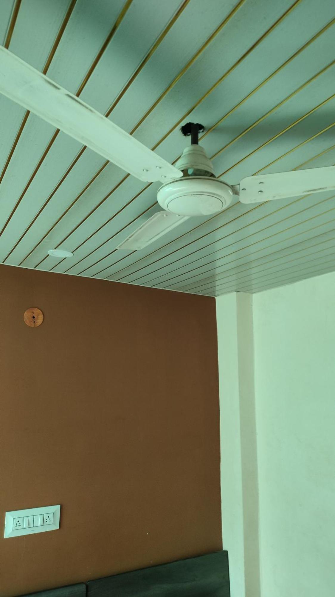 Kailash Kuti Guest House Ujjain Habitación foto